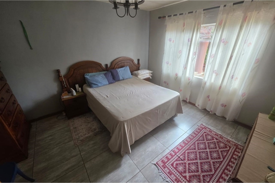 4 Bedroom Property for Sale in Roodepan Northern Cape